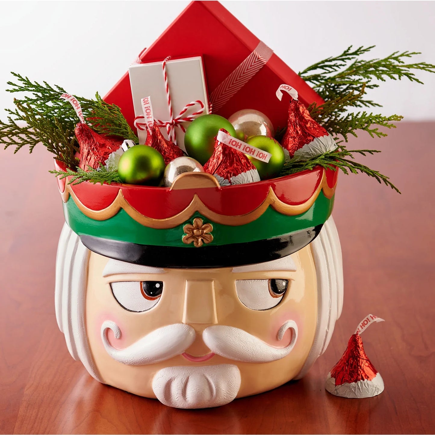Kisses Milk Chocolate Sombrero de Santa Chocolate navideño