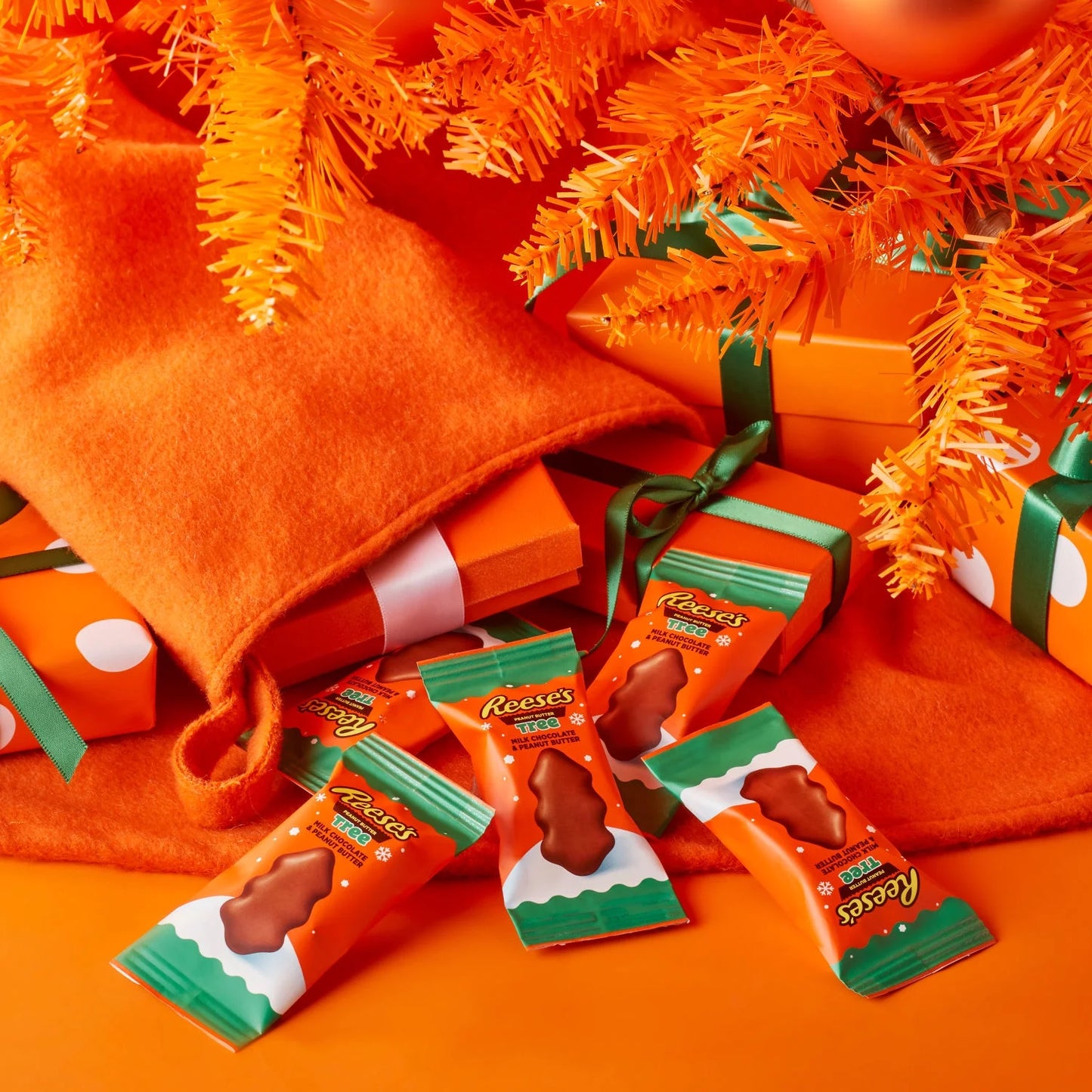 Reese's Milk Chocolate Snack Size Arboles navideños